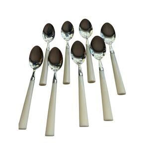 Vintage Cream Colored Plastic Handle Tablespoons 8 Pieces Made Taiwan 1970's